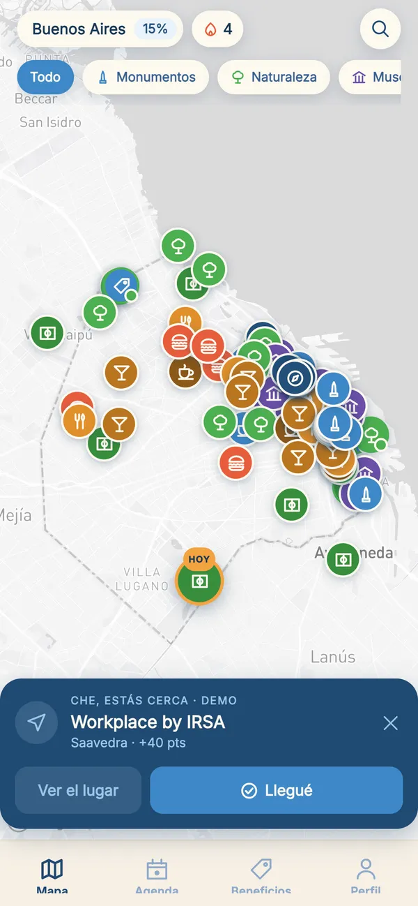 El mapa de Buenos Aires en Che Vamo': pines de cada categoría sobre la ciudad, el 16% descubierto arriba y el aviso «Che, estás cerca» con el botón Llegué abajo.